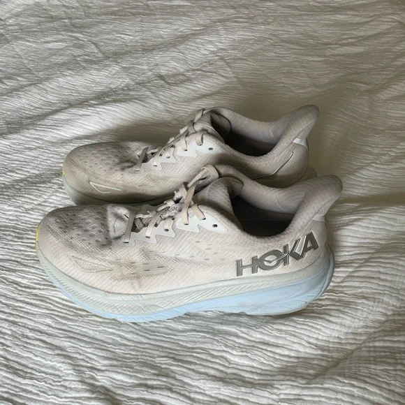 Hoka Clifton - Picture 1 of 5